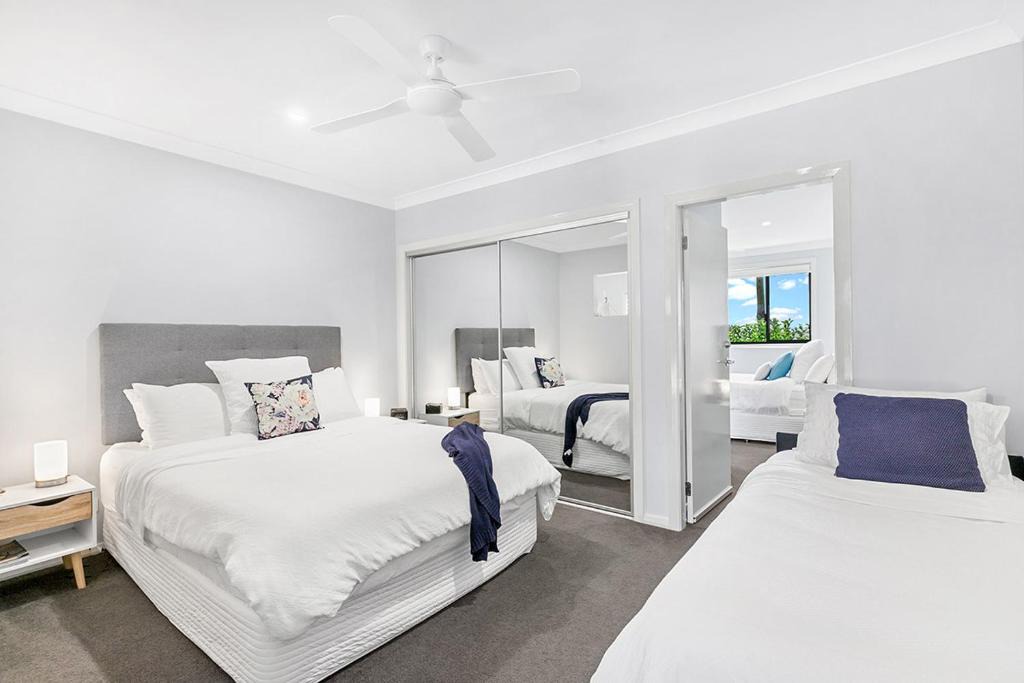 Louth Park Apartment | Mala Retreat Sleeps 7, Two Bedrooms & Ensuites