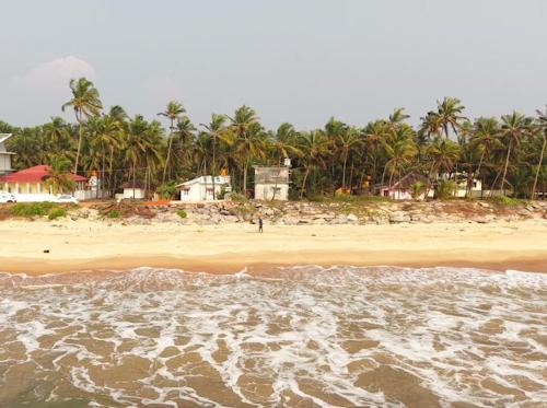 Inna Villa | Mannath lands end Beach house