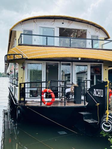 Mararikulam Boat Rental | Marari houseboat