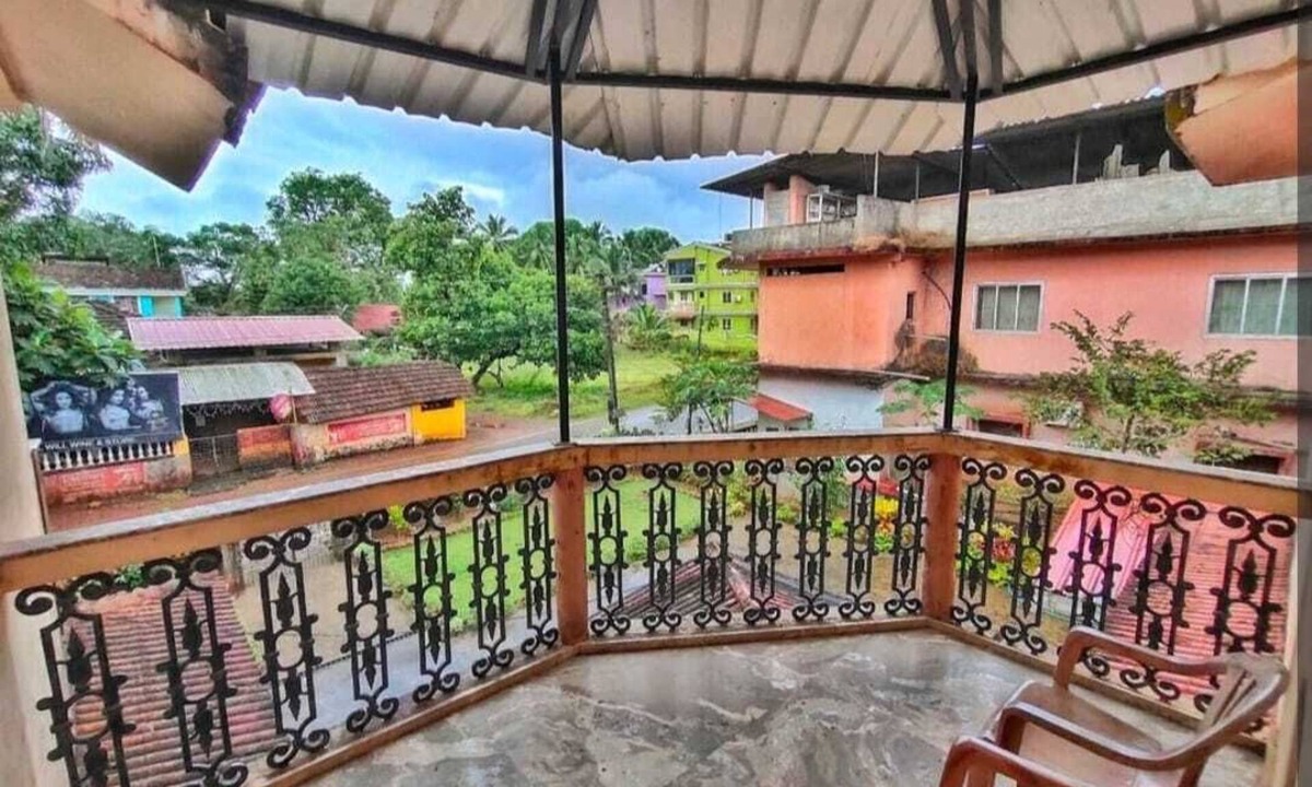 Orlim House | Martins Vacation Home *Your Home Away From Home * Beach 5 Minutes