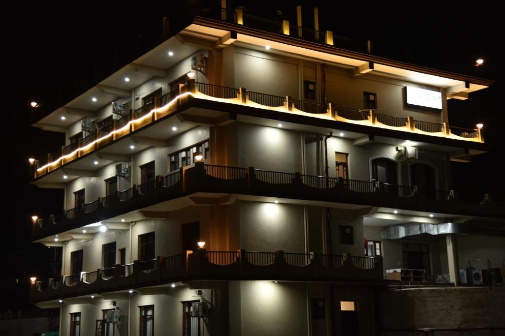 Gopalpur Hotel | Mastiff Wildcrest Outer Dharamshala Near Chamunda Devi Temple