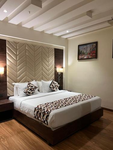 Nagpur Hotel | Median Inn