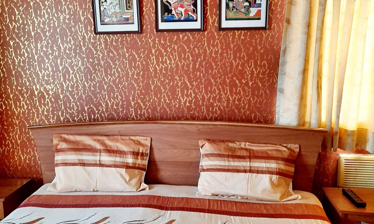 Jadavpur Apartment | Mesmerising view.shared accomodation