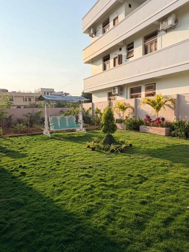 Hanmakonda Apartment | Mihira Home Stays, Waddepally