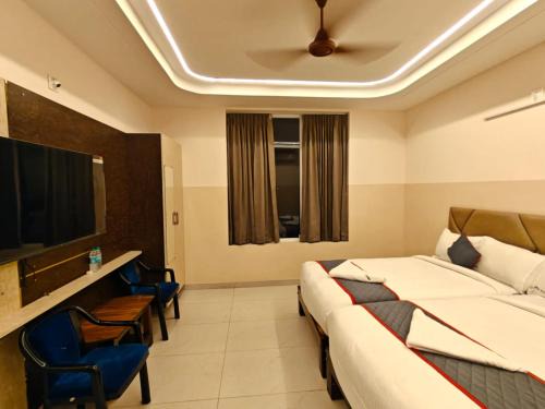 Tirupati Cabin | MKK Grand Luxury Suite & AC Rooms