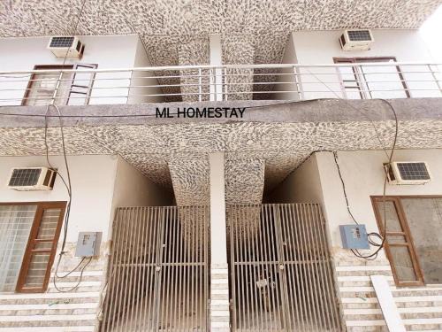 Phagwara Hotel | ML Homestays