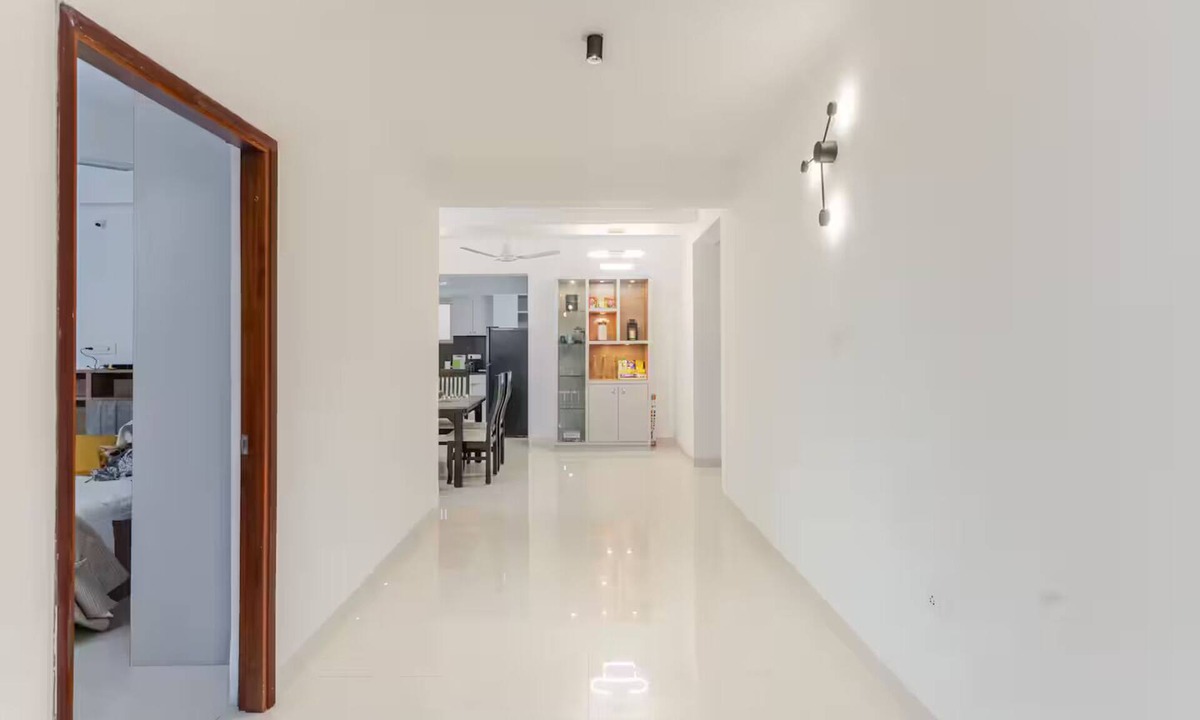 Gandipet House | Modern 3BHK City & Sunrise Views Posh Society