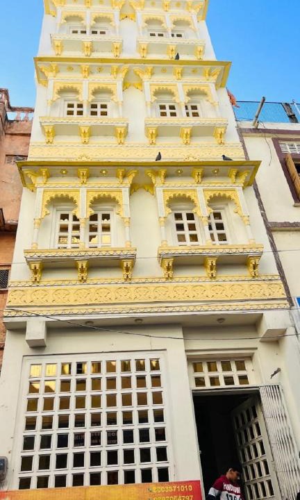 Udaipur City Centre Hotel | MOON FLOWER GUEST HOUSE