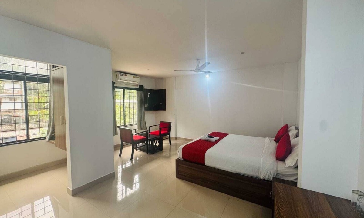 Devikolam Hotel | Moon Way