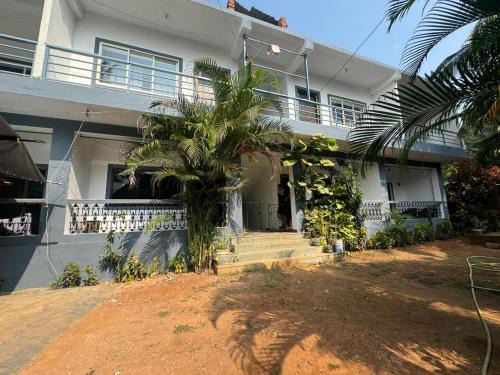 Mandrem House | My Honey Cafe Inn