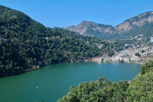 Nainital Bed & Breakfast | Nainital Lake View Stays
