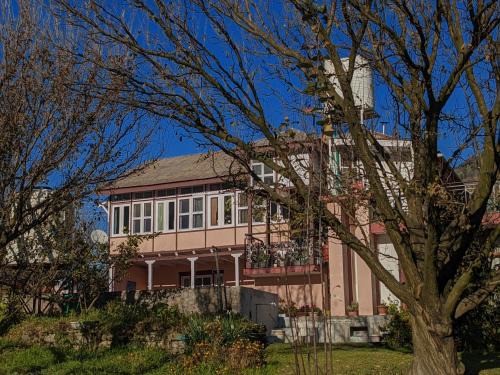 Raison House | Nalze Khar