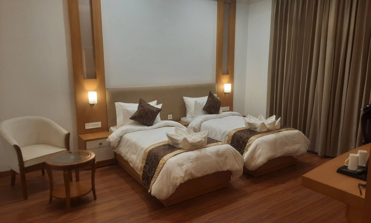 Aligarh Hotel | NARAYANA RESIDENCY