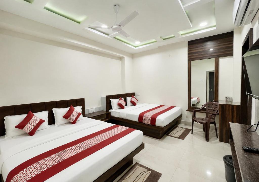 Ujjain House | Near Mahakal Temple & Railway station - SLMR HOTEL- Fully Air conditioned Rooms with Wifi And Parking, , BEST FAMILY HOTEL IN UJJAIN