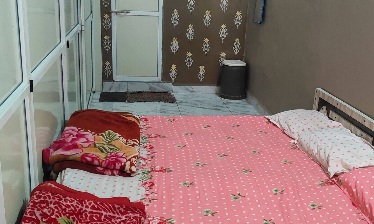 Ujjain House | Nearest to Mahakal Temple/Mandir and Railway station