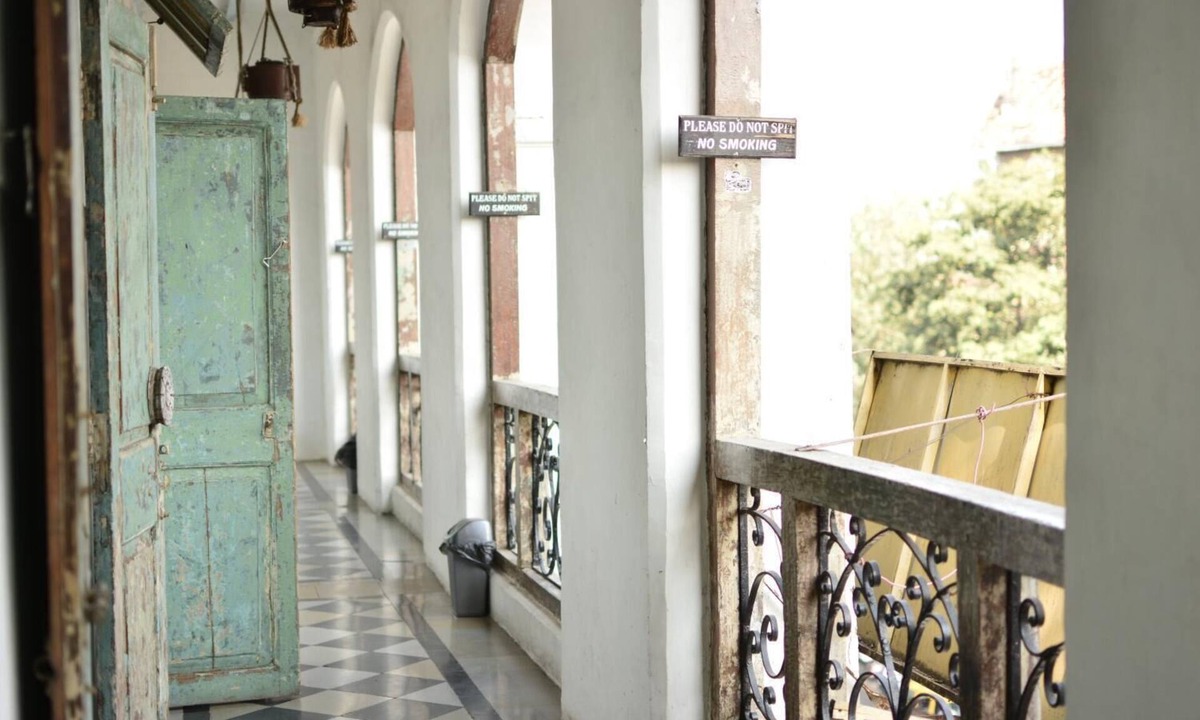 Kalbadevi Hotel | New Vasantashram