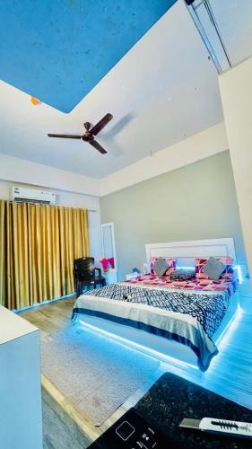 Greater Noida Apartment | Nikku Stylish Apartment