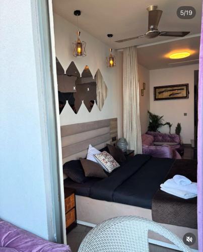 Bhangel Apartment | Noida Stay with Yamuna View