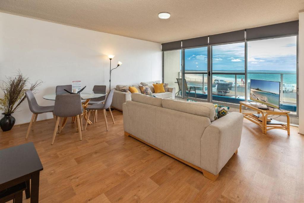 Forster Apartment | Oceanic 3 On The Beach