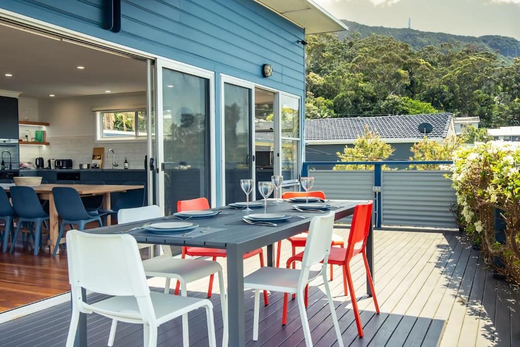Wombarra House | Oceanview Escape One Hour from Sydney