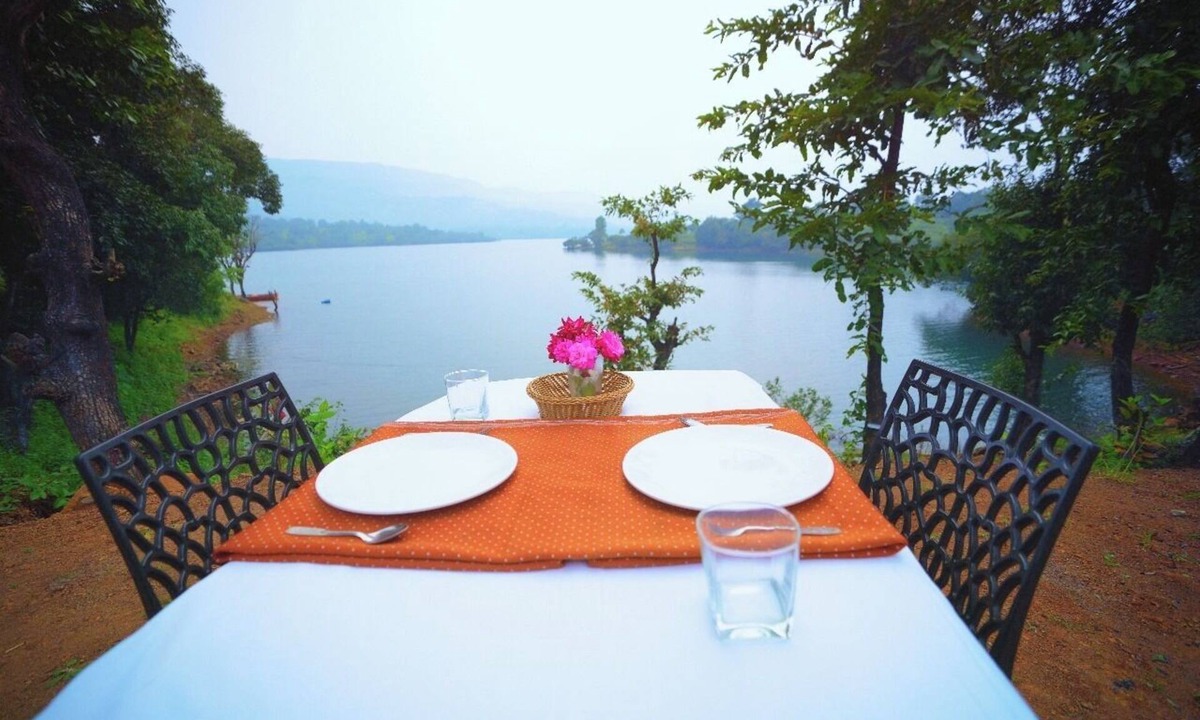 Medha Hotel | OMKAR AGRO TOURISM AND RESORT