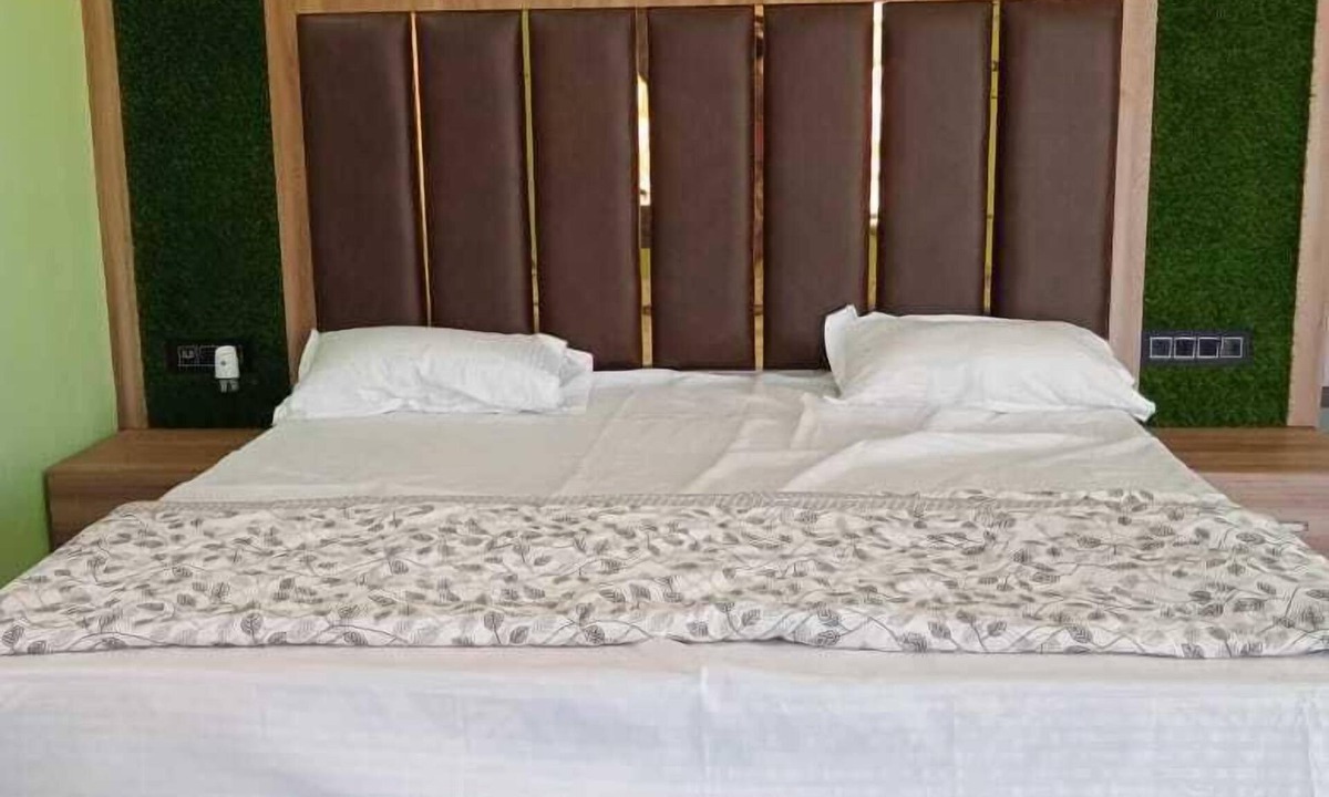 Thanesar Hotel | oshiana farm