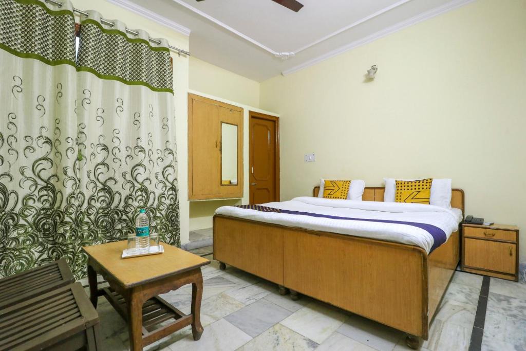 Sector 45 Hotel | OYO 67811 Hotel Aman Palace Burail