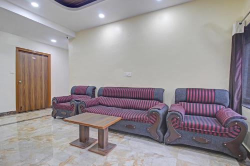 Nagole Hotel | OYO 84999 Hotel SKS Grand Luxury Rooms
