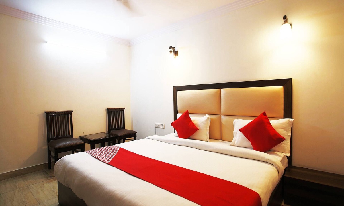 Chittaranjan Hotel | OYO Flagship 29962 South Continental (b&b)