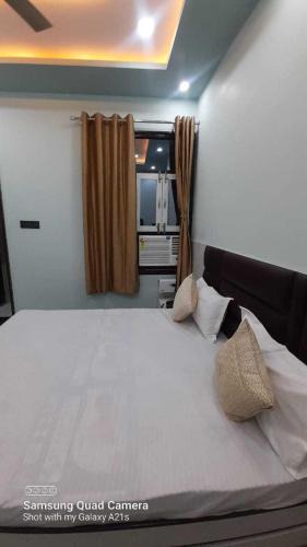 Kalyanpur Hotel | OYO Flagship Hotel Kiran Raj palce