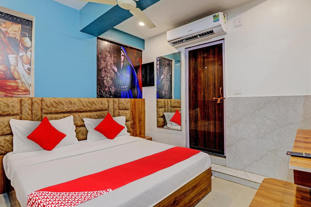 Ahmedabad Hotel | OYO Flagship Hotel Metro