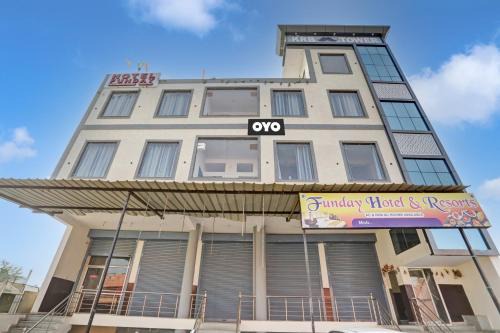 Sitapura Hotel | OYO Hotel Funday