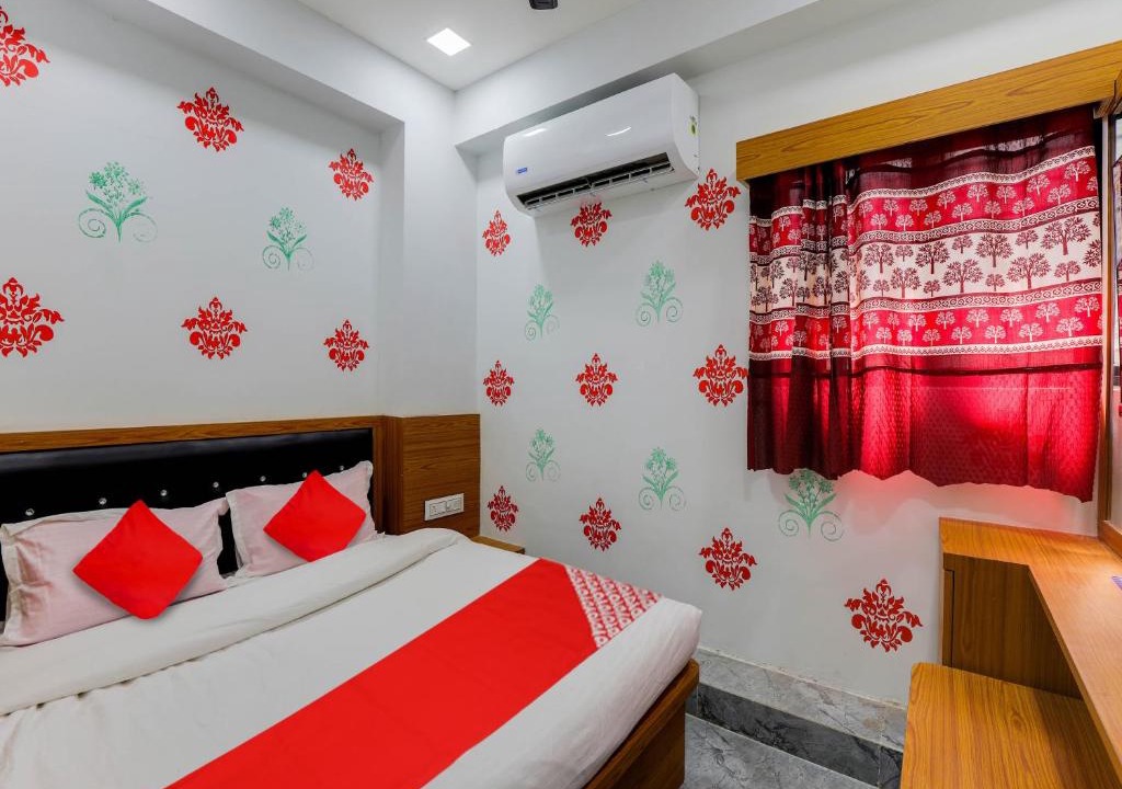 Ahmedabad Hotel | OYO Hotel Sunrise Inn