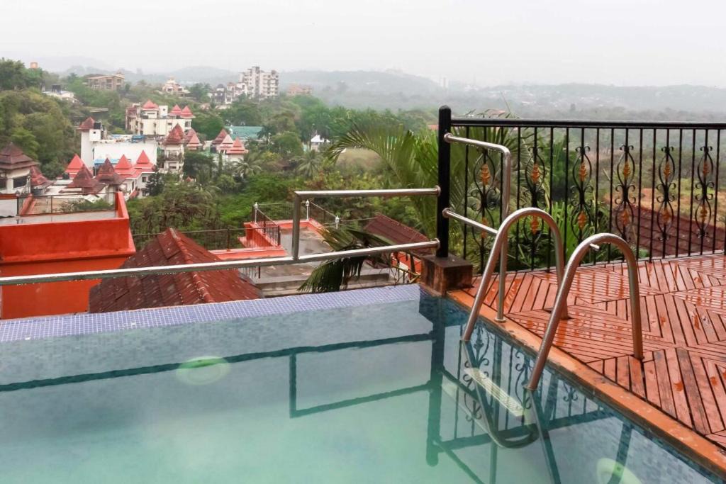 Aarey Colony Villa | Palms Lavished Villa