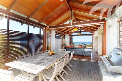 Blueys Beach House | Panorama - Absolute Beachfront