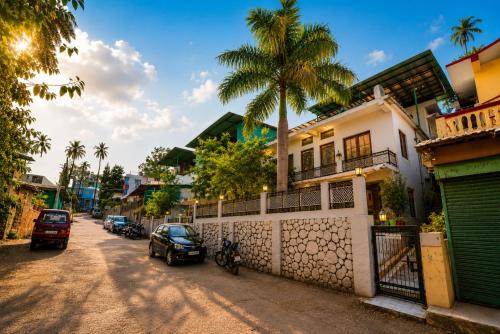 Mount Abu Hotel | Peach stay