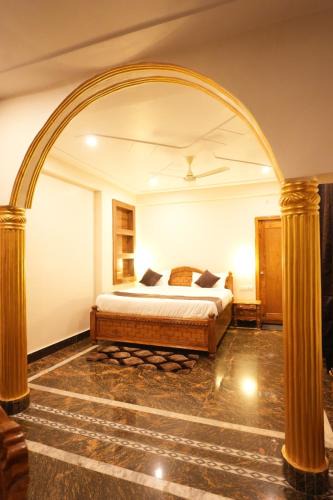 Bhimtal Hotel | Pi Palace