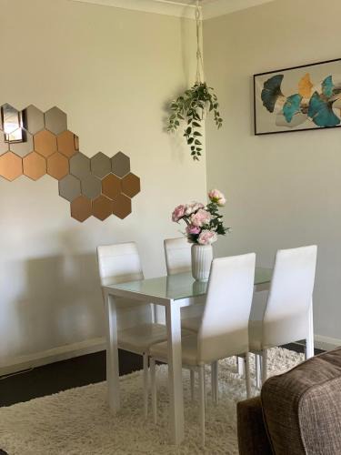 Guildford Apartment | Platform ONE Guilford-Walk to Station