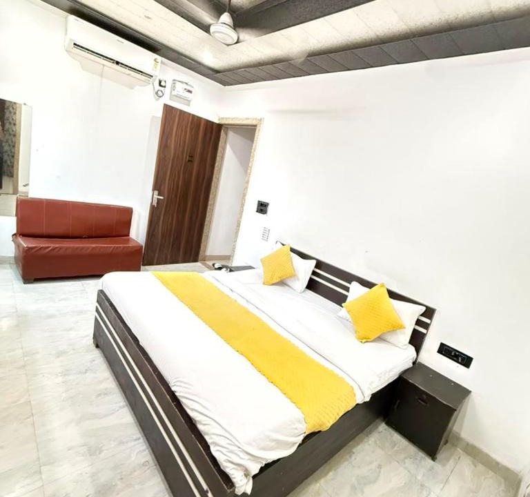 Vrindavan Hotel | PLAY HOTEL VIDYA DHAM vrindavan