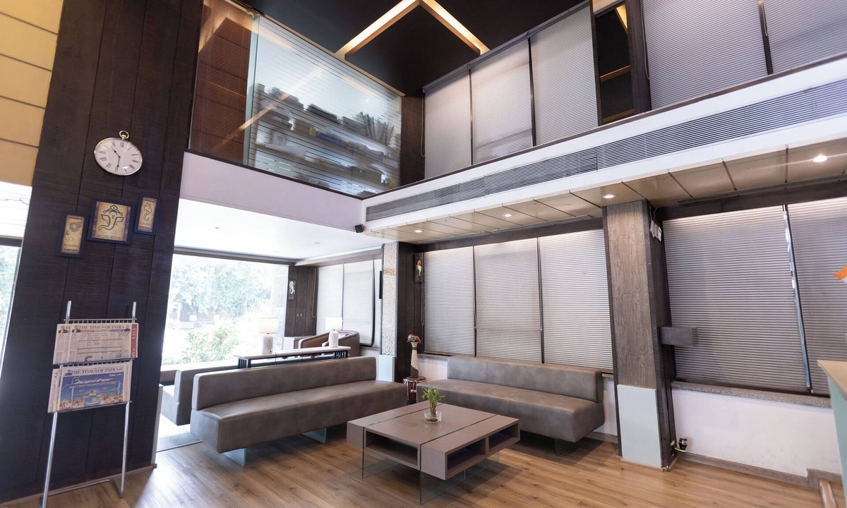 Vadodara Hotel | Pride Biznotel Alkapuri