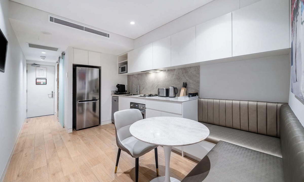 Paddington Apartment | Prime Paddington Apartment with Parking Near CBD