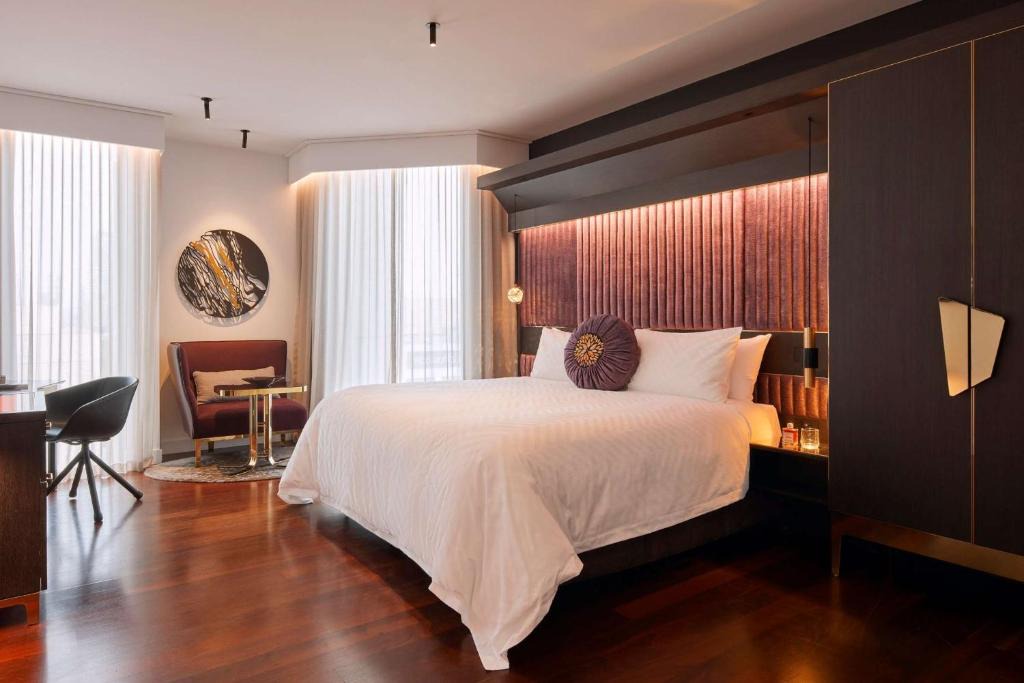 Perth Central Business District Hotel | QT Perth