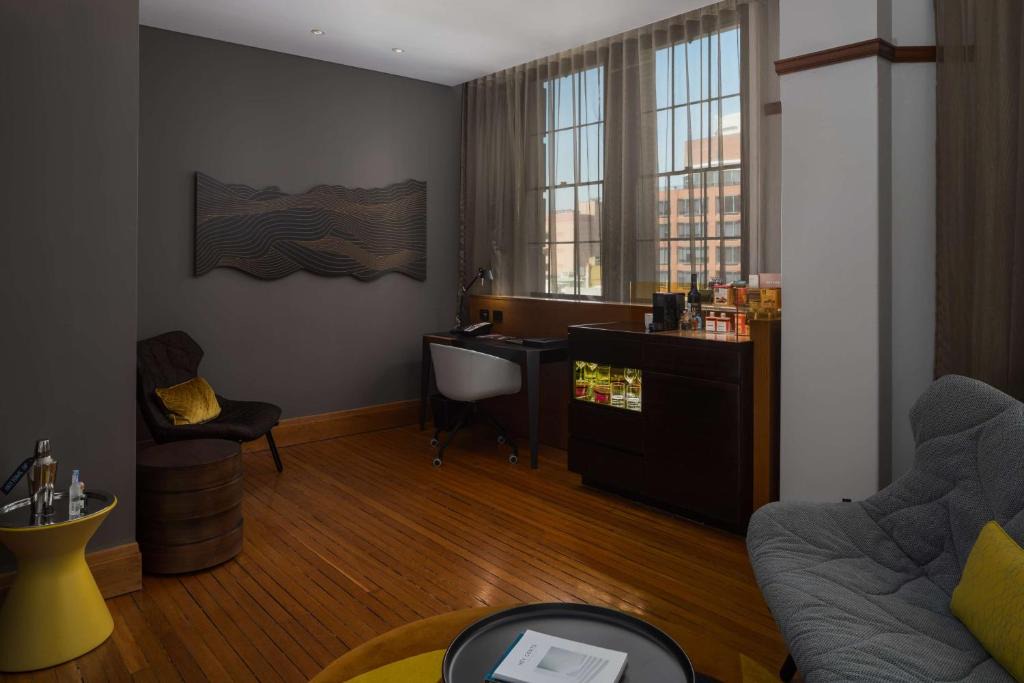 Sydney Central Business District Hotel | QT Sydney