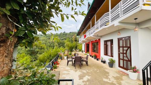 Kaul House | Radhika Retreat