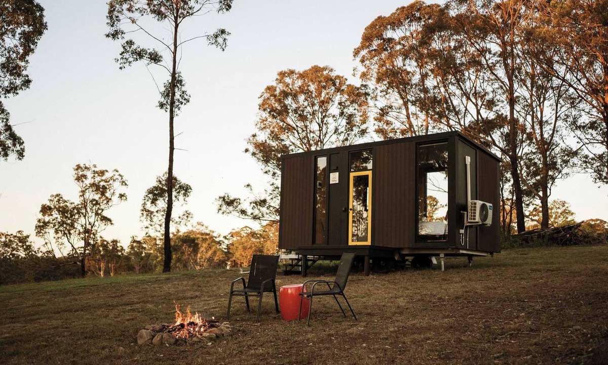 Rainbow Flat House | Rainbow Retreat by Tiny Away