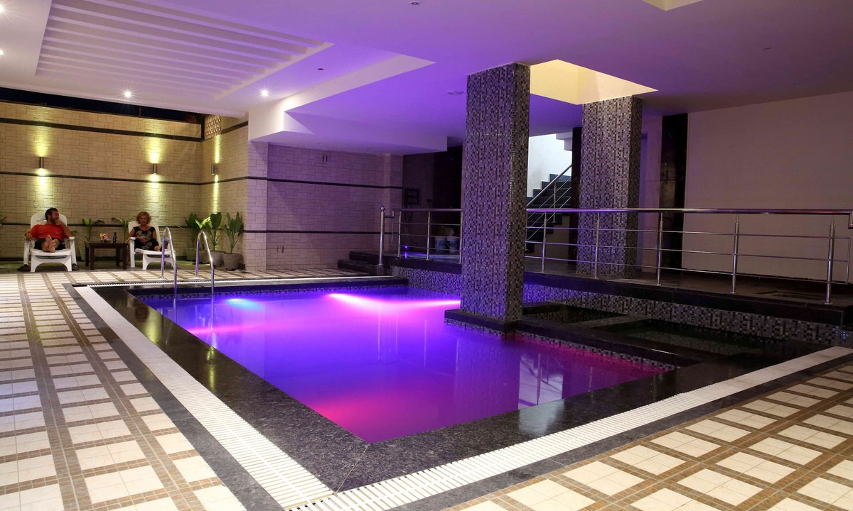 Taj Ganj Hotel | Raj Vilas Agra - Near Taj Mahal