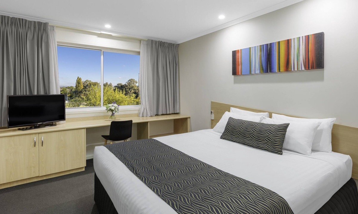 Belconnen Hotel | Ramada Encore by Wyndham Belconnen Canberra