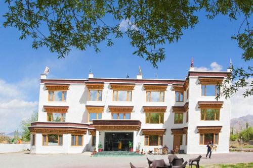 Leh Hotel | Ratna Hotel Ladakh