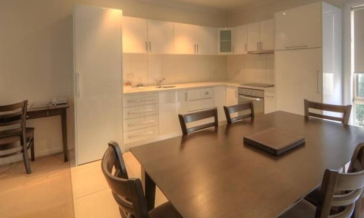 Broken Hill Hotel | Red Earth Motel