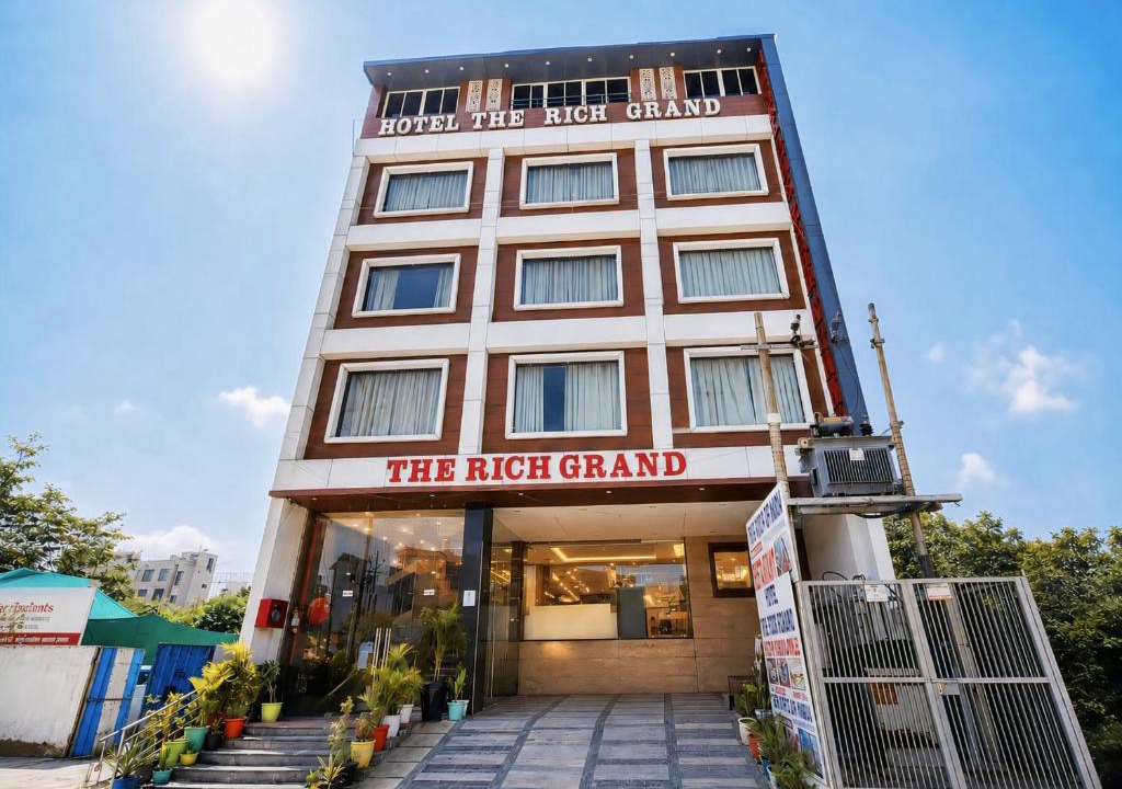 Taj Ganj Hotel | Rich Grand Hotel Near To Tajmahal